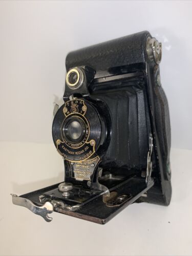 Vintage Eastman Kodak No. 2-a Folding Autographic Brownie Camera -untested